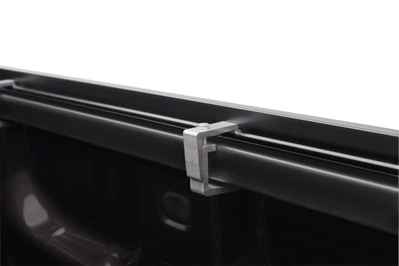 Truxedo — Truxedo 14-18 GMC Sierra & Chevrolet Silverado 1500 6ft 6in TruXport Bed Cover
TX 14-18 GM 6'6 - view 17