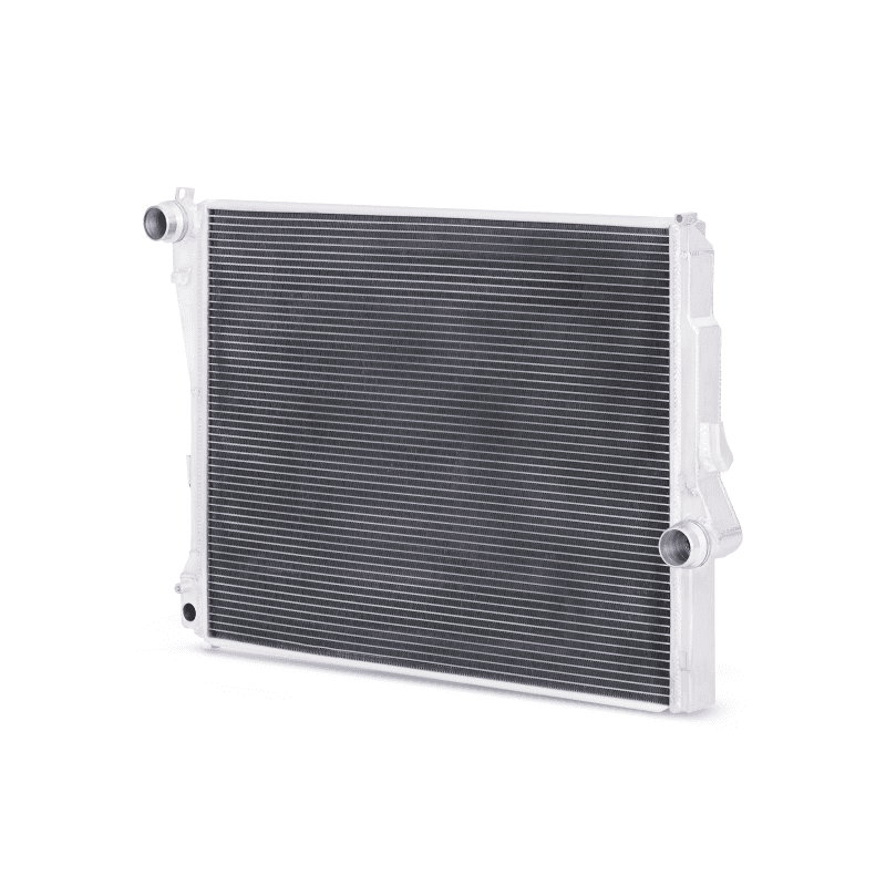 Mishimoto — Mishimoto 99-06 BMW 323i/323i/328i/330i w/ Auto Transmission Performance Aluminum Radiator - view 16