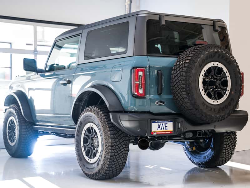 AWE Tuning — AWE Tuning 2021+ Ford Bronco 0FG Single Rear Exit Exhaust w/Diamond Black Tip & Bash Guard
0FG Catback - view 2