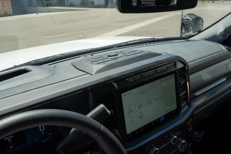 Addictive Desert Designs — Addictive Desert Designs2023+ Ford Super Duty F250/350 Dash Mount
Cell Phone Holder
Accessory - view 4