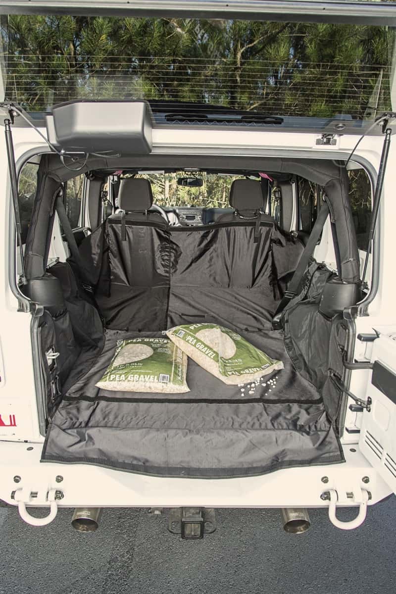 Rugged Ridge — Rugged Ridge C3 Cargo Cover W/O Subwoofer 07-18 Jeep Wrangler JKU 4 Door
Cargo Area Liner
OFFROAD_INTERIOR - view 20