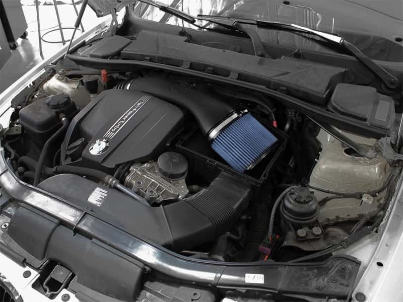 aFe — aFe Magnum FORCE Stage-2 Pro 5R Cold Air Intake System 11-13 BMW 335i/xi (E9x) L6 3.0L (t) N55
Magnum FORCE Intake - view 7