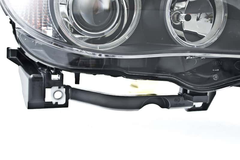 Hella — Hella 2004-2005 BMW 525i Bi-Xenon Headlight Assembly - view 8