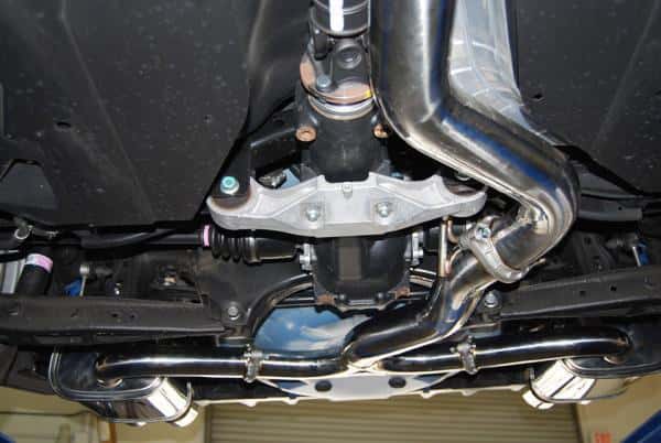 Invidia — Invidia 15+ Subaru WRX/STI 4Dr Q300 Twin Outlet Rolled Titanium Burnt Quad Tip Cat-Back Exhaust - view 4