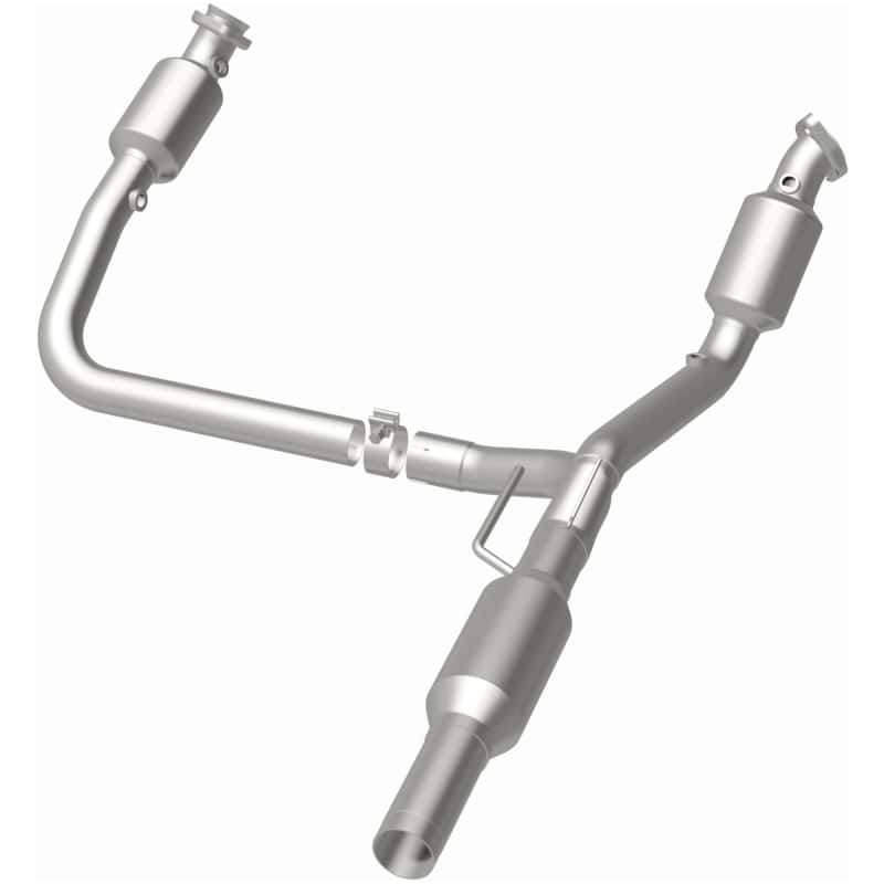 Magnaflow — Magnaflow 01-02 Dodge Ram 2500 5.9L Direct Fit Converter
California - view 4