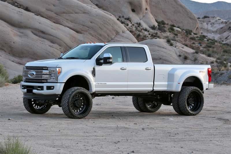 Fabtech — Fabtech 08-10 Ford F450/550 4WD 6in System Rear Block Kit
Suspension Block - view 2