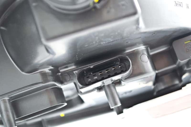 Hella — Hella 2008-2011 Mercedes-Benz ML320 Headlight Assembly - view 16