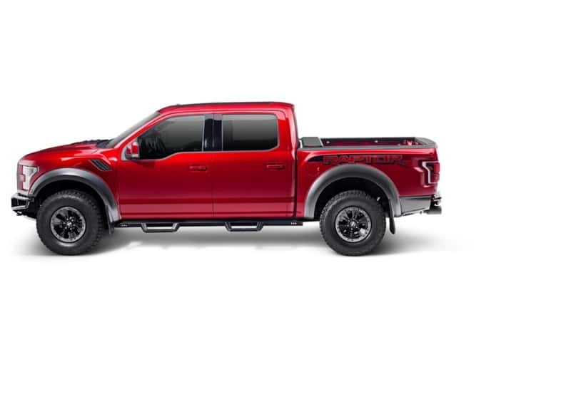 Roll-N-Lock — Roll-N-Lock 15-18 Ford F-150 SB 77-3/8in M-Series Retractable Tonneau Cover
Retractable Cover - view 16