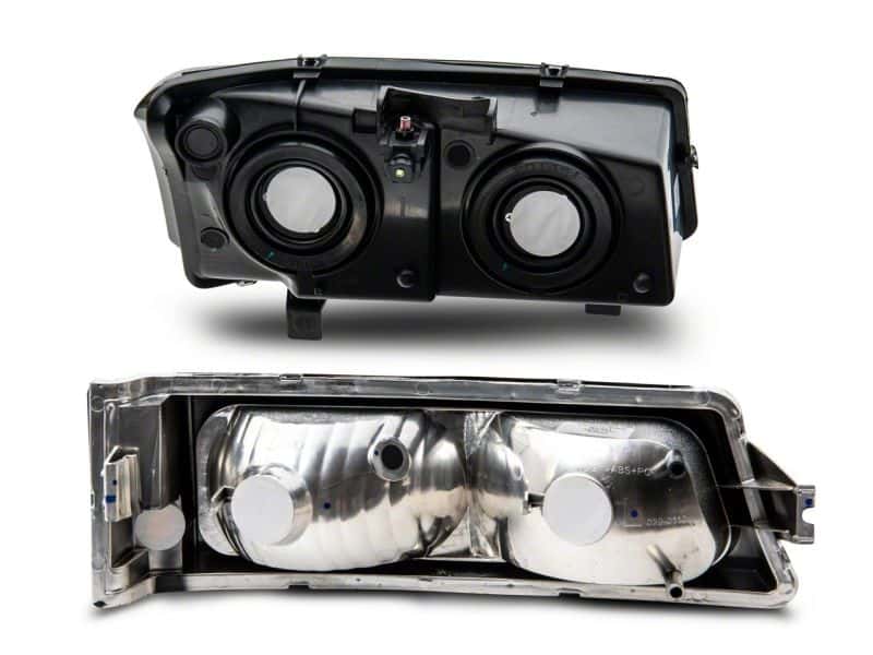 Raxiom — Raxiom 03-06 Chevrolet Silverado 1500 Axial OEM Style Rep Headlights- Chrome Housing- Smoked Lens
Headlights - view 4