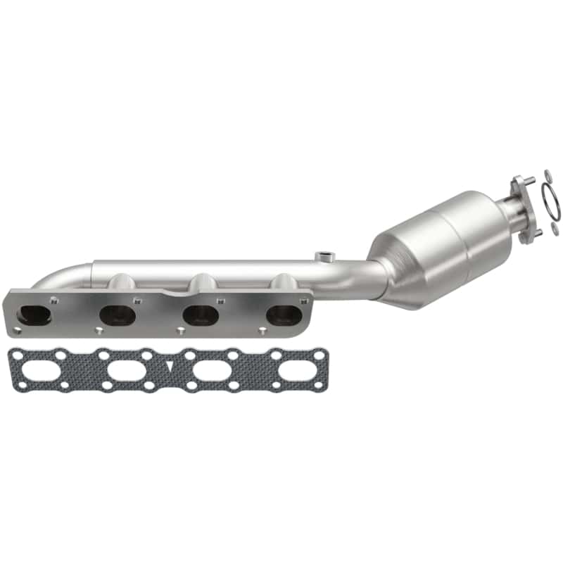 Magnaflow — MagnaFlow Direct-Fit SS Catalytic Converter 04-06 Nissan Titan 5.6L V8 (California)
California - view 1