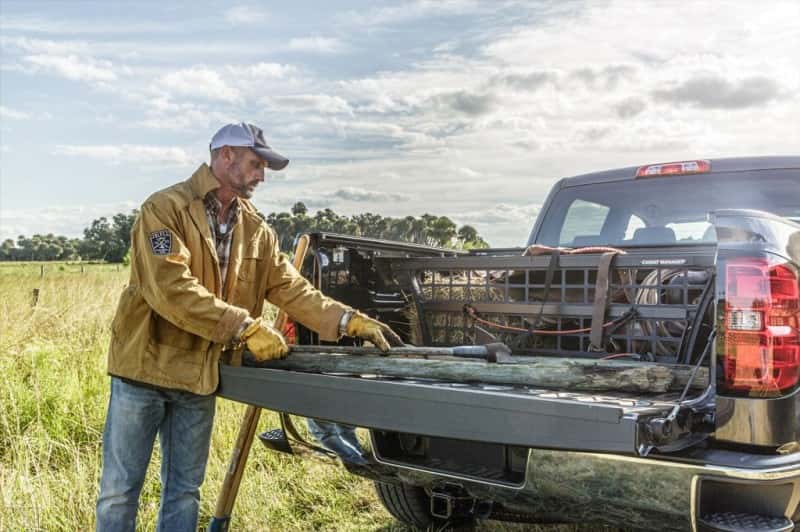 Roll-N-Lock — Roll-N-Lock 08-16 Ford F-250/F-350 Super Duty SB 80-1/4in Cargo Manager - view 2