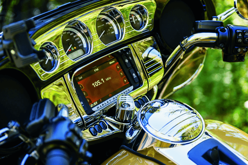 Kuryakyn — Kuryakyn Deluxe Tri-Line Stereo Trim Kit 14-Up Touring Models Chrome - view 2