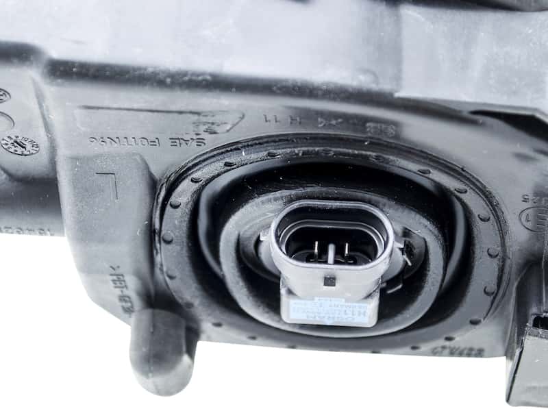 Hella — Hella 03-06 Mercedes E320 Sedan OE Replacement Fog Light Assembly - Left
Fog Lamp Assy LH - view 19