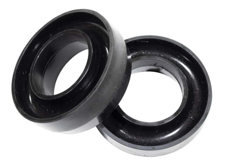 Fishbone Offroad — Fishbone Offroad 99-06 Chevrolet 1500 2WD 2.0In Leveling Kit - view 1