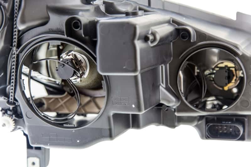 Hella — Hella 10-11 Mercedes-Benz W/O Cornering Lamp Headlamp Rh - view 17