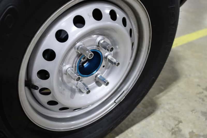Mishimoto — Mishimoto Aluminum Locking Lug Nuts M12x1.5 27pc Set Silver
Locking Lug Nut Set - view 4