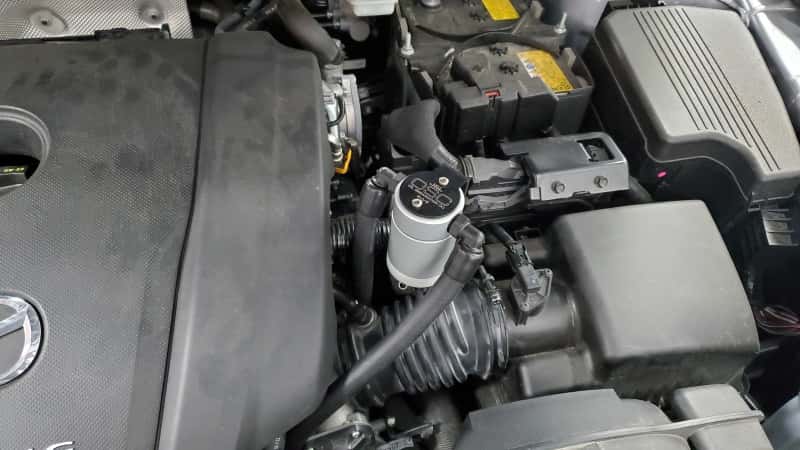 J&L — J&L 14-24 Mazda CX5 2.5L Non-turbo Driver Side 3.0 Oil Separator Kit - Clear Anodized
Oil Separator - view 2