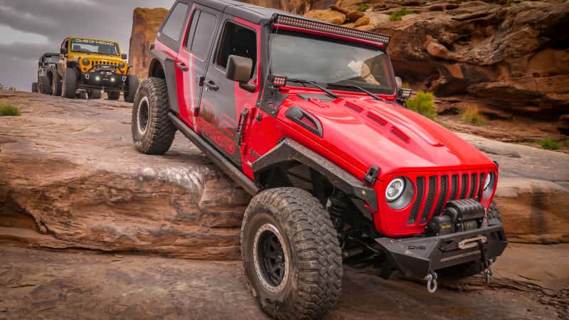 DV8 Offroad — DV8 Offroad 18+ Jeep JL Heat Dispersion Hood - Primer Black
Hood - view 20