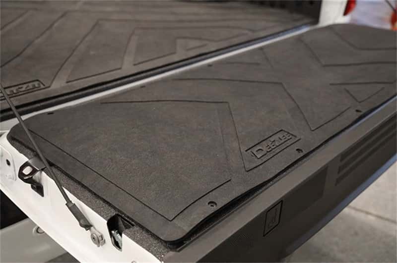 Dee Zee — Dee Zee Universal Tailgate Mat - Full Size/Universal (X Pattern) - view 8