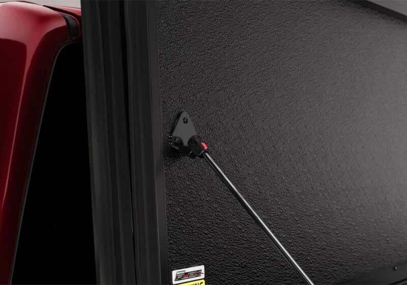 Undercover — UnderCover 14-18 Chevy Silverado 1500 (19 Legacy) / 15-19 Silverado 2500/3500 HD 8ft Flex Bed Cover - view 23