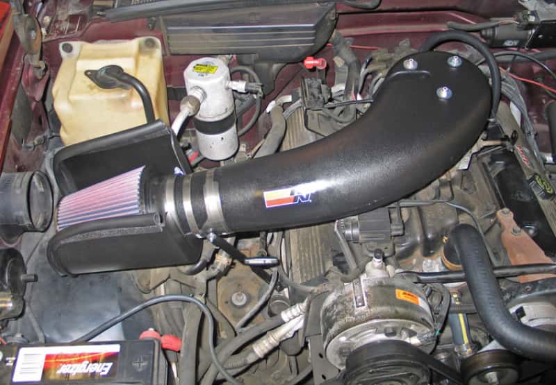 K&N Engineering — K&N 88-95 Chevy C/K Pick Up V8-7.4L Performance Intake Kit
Performance Air Inta
Air Intake System - view 4