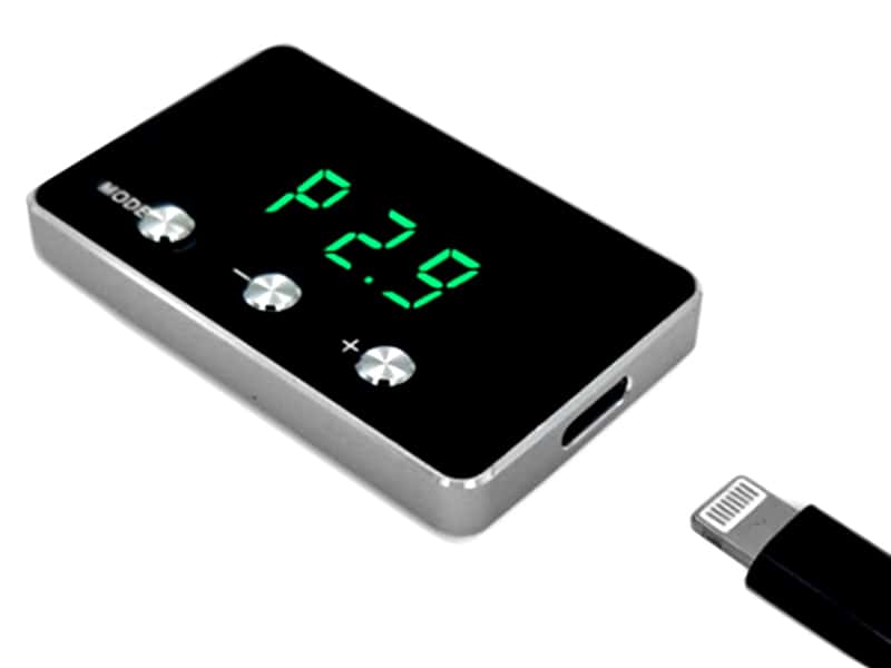 Raxiom — Raxiom 07-16 Chevy Silverado/Sierra 1500 Axial Series SpeedForm Series Throttle Controller
Controller - view 3