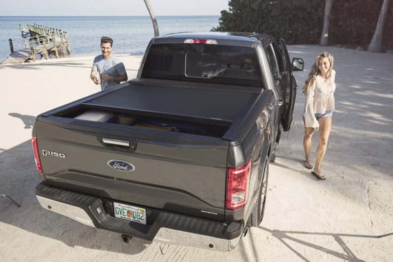 Roll-N-Lock — Roll-N-Lock 14-17 Chevy Silverado/Sierra 1500 68in E-Series Retractable Tonneau Cover
Retractable Cover - view 1