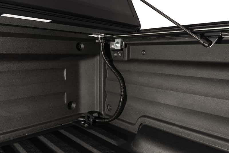 BAK — BAK 17-20 Honda Ridgeline BAKFlip MX4
BFMX4 17-26Ridgeline - view 6