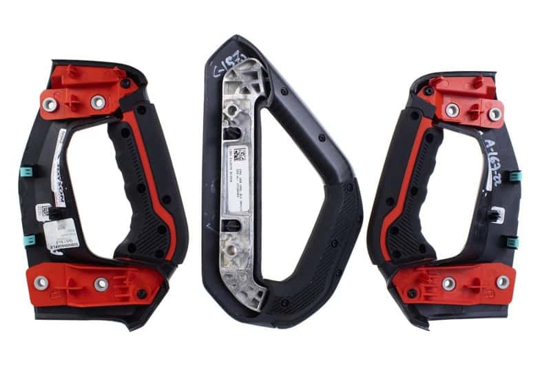 Ford Racing — Ford Racing 21-23 Bronco Carbon Fiber Grab Handle Kit
Grab Handle - view 8