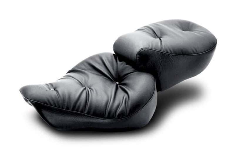 Mustang Motorcycle — Mustang 91-05 Harley Dyna Wide Touring 1PC Seat Regal - Black - view 2