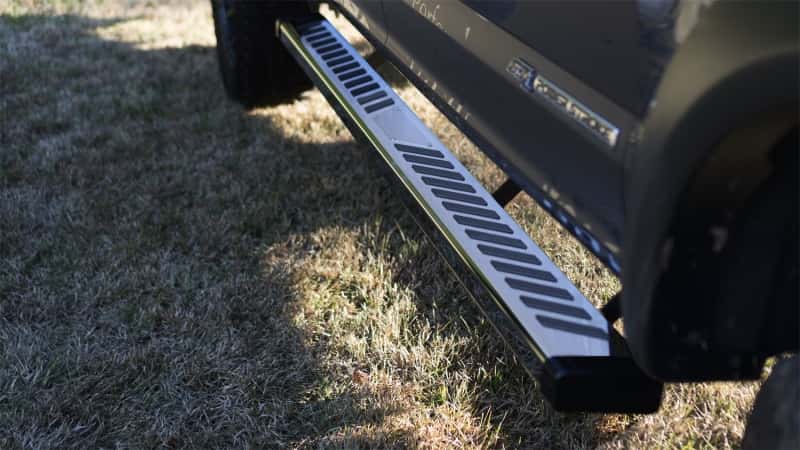 LUND — Lund 09-17 Dodge Ram 1500 Crew Cab Summit Ridge 2.0 Running Boards - Stainless
SUMMIT RIDGE 2.0 STA - view 8