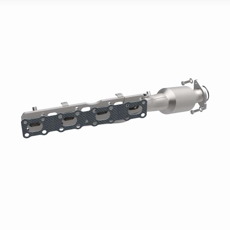 Magnaflow — MagnaFlow Direct-Fit SS Catalytic Converter 04-06 Nissan Titan 5.6L V8 (California)
California - view 27