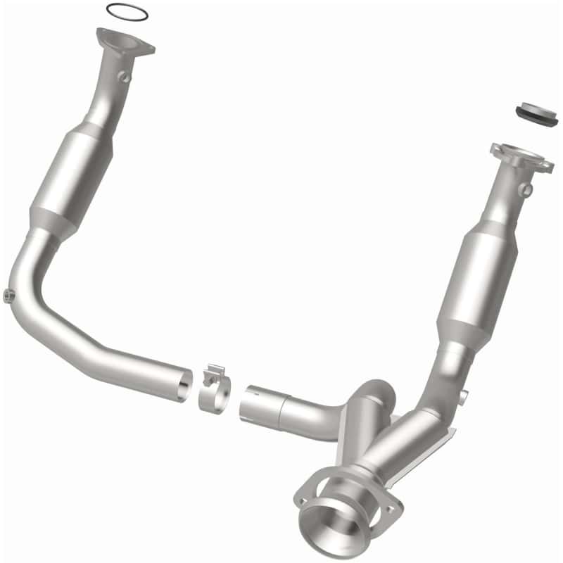 Magnaflow — MagnaFlow Conv DF 2007-2008 Cadillac Escalade 6.2L
California - view 4