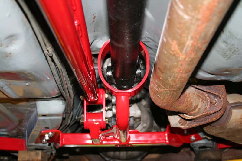 UMI Performance — UMI Performance 82-92 GM F-Body Tunnel Mounted Trq. Arm Fits TH400- w/ Loop - Black
UMI Performance 82-92 GM F-Body Tunnel Mounted Torque Arm- Fits TH400 Transmission
Torque Arm - view 6