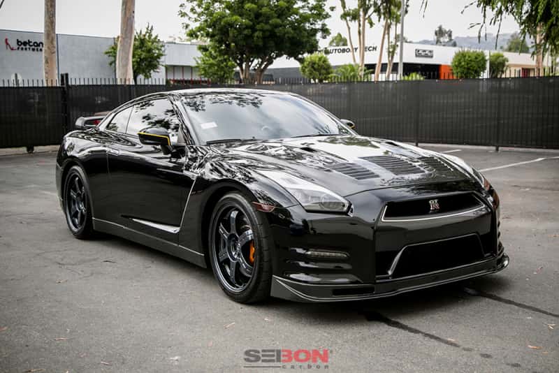 Seibon — Seibon 09-12 Nissan GTR R35 GTII-Style Carbon Fiber Hood - view 25