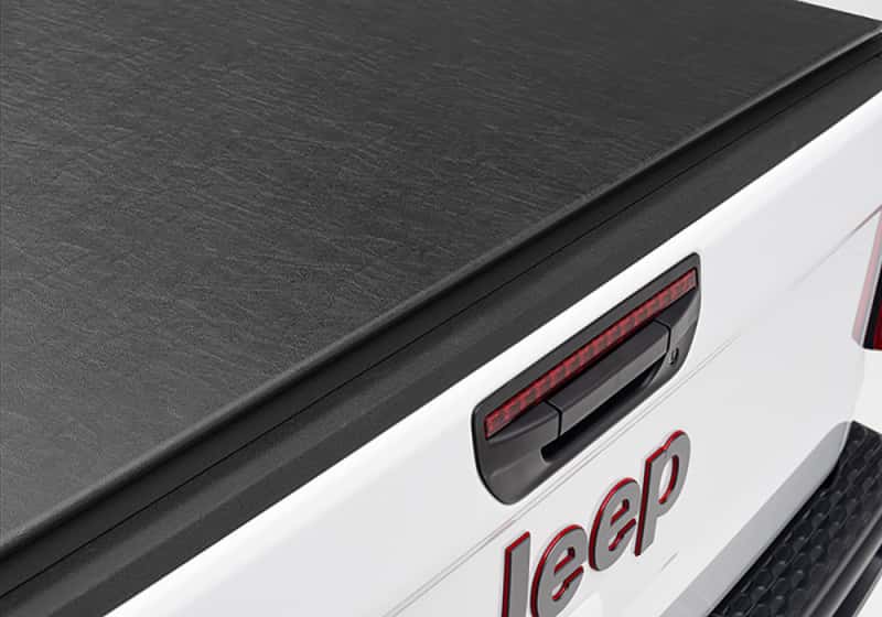 Truxedo — Truxedo 2020 Jeep Gladiator 5ft Lo Pro Bed Cover - view 17