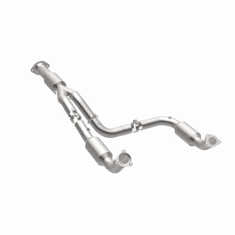 Magnaflow — Magnaflow 12-14 Chevrolet Silverado 2500 HD 6.0L Direct Fit Converter
California - view 23