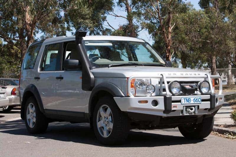 ARB — ARB Safari 4X4 Snorkel Vspec Disco 3&4 Dsl 2.7L/3L 06-17
Safari Snorkel - view 2