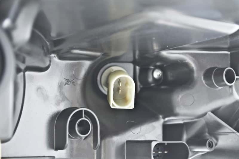 Hella — Hella 2006-2011 Mercedes-Benz ML320 Headlight Assembly - view 23