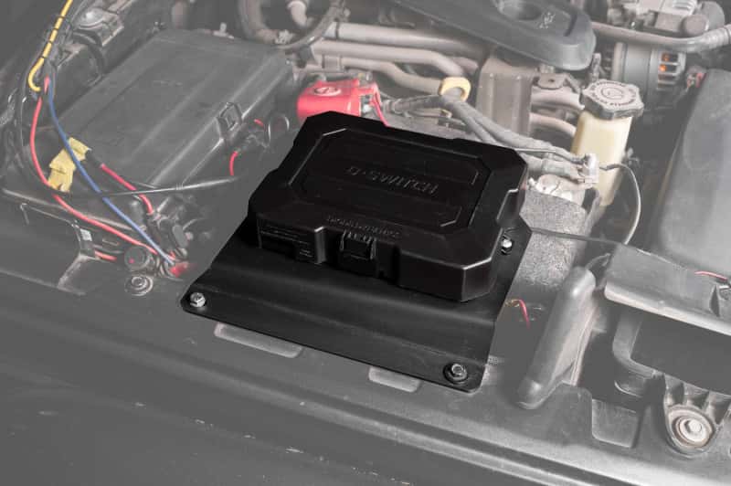 Diode Dynamics — Diode Dynamics 18-25 Jeep Wrangler JL D-Switch Hub Mounting Kit - view 2