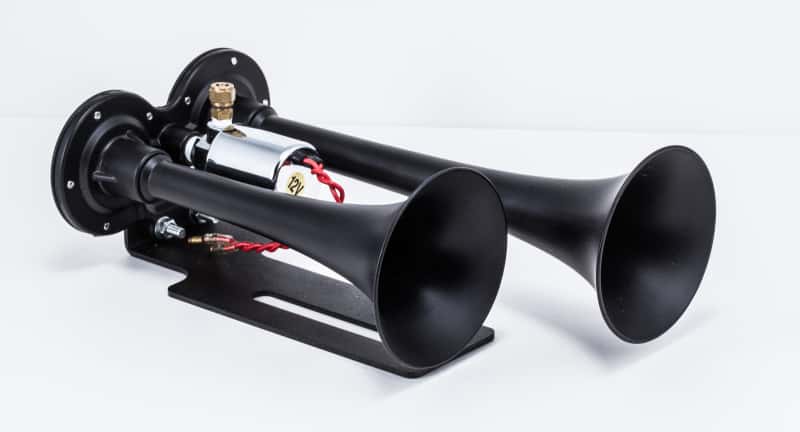 Kleinn Air Horns — Kleinn 07-18 Jeep Wrangler JK/ JKU Onboard Air System w/ Model 101 Horns
Horn Kit - view 4