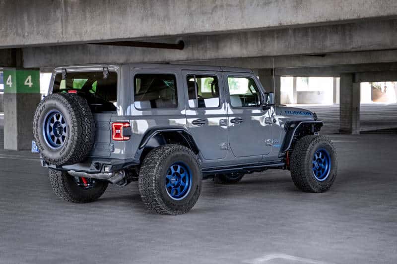 DV8 Offroad — DV8 Offroad 18-23 Jeep Wrangler JL Spec Series Tube Fenders - view 3