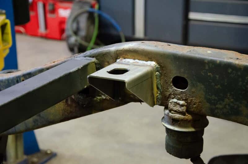 RustBuster — Rust Buster 06-10 Hummer H3 Inside Body Mount - view 4