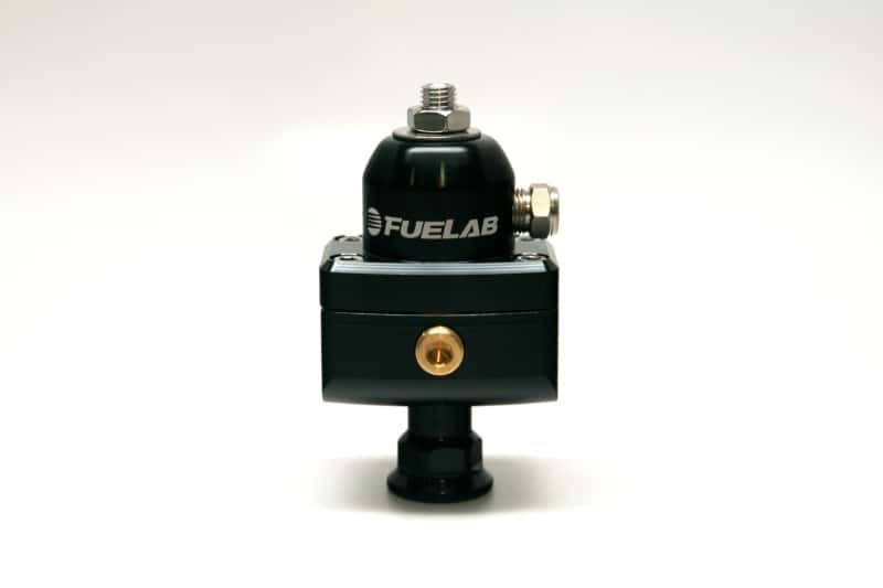 Fuelab — Fuelab 575 Carb Adjustable Mini FPR Blocking 1-3 PSI (1) -6AN In (2) -6AN Out - Black
CARB FPR,Block,Mini - view 1