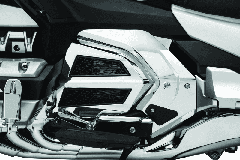 Kuryakyn — Kuryakyn Omni Frame Covers 18-20 GL1800 Chrome - view 3