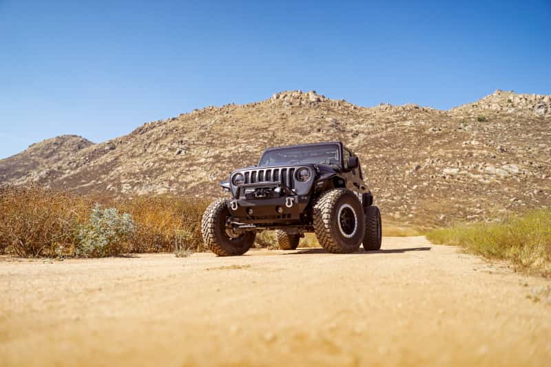 DV8 Offroad — DV8 Offroad 07-23 Jeep Wrangler/Gladiator JT/JK/JL FS-25 Stubby Front Bumper w/Plated Bull Bar
Stubby Front Bumper - view 2