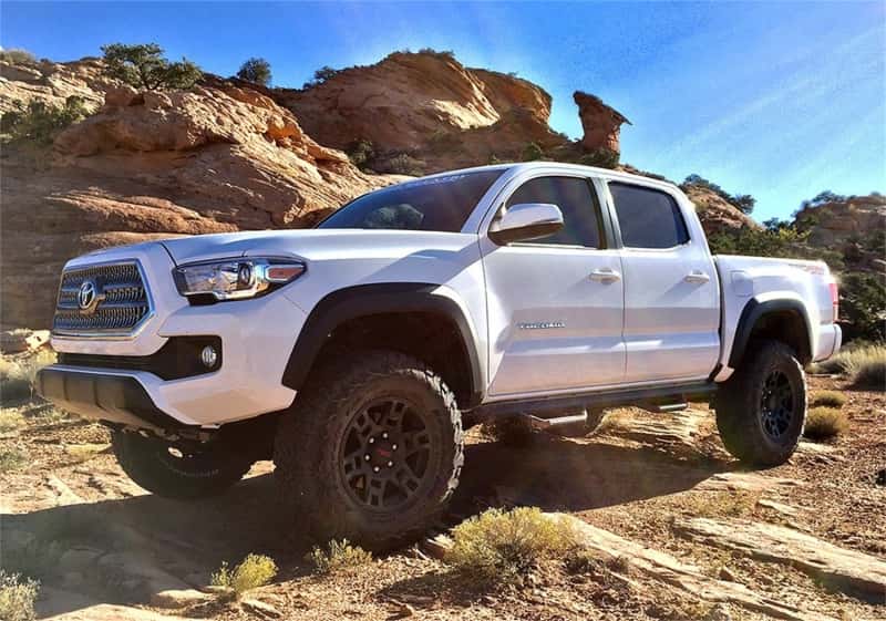 Tuff Country — Tuff Country 05-23 Toyota Tacoma 4x4 & PreRunner 3in Lift Kit (Excludes TRD Pro) SX8000 Shocks
Complete Kit (w/SX80 - view 2