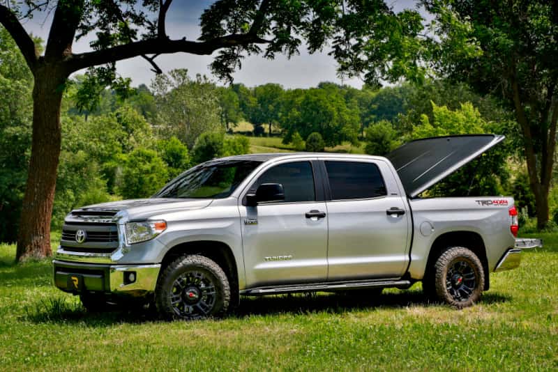 Undercover — UnderCover 14-20 Toyota Tundra 6.5ft SE Bed Cover - Black Textured - view 11
