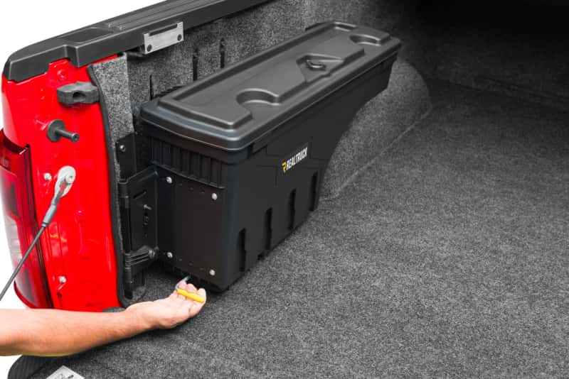 Undercover — UnderCover 15-20 Ford F-150 Drivers Side SwingH1128-H1157 Case - Black Smooth - view 8