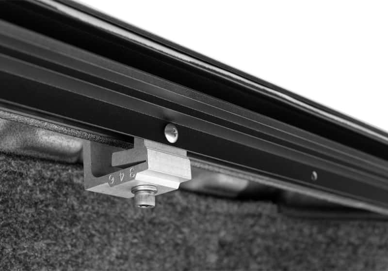 Roll-N-Lock — Roll-N-Lock 2020 Chevy Silverado / GMC Sierra 2500-3500 80-1/2in M-Series Retractable Tonneau Cover
Retractable Cover - view 18